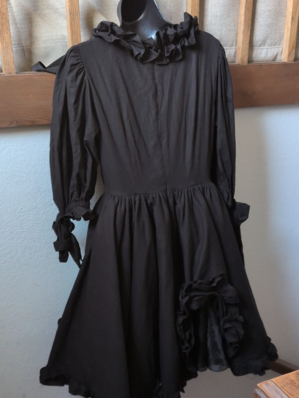 ✨Selkie Caviar Marie Dress size m - Picture 8 of 10